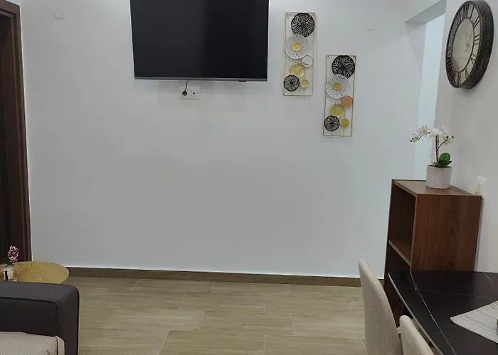 Infinity Nea Moudania