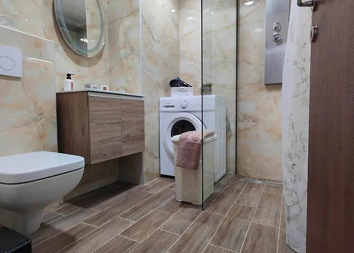 Infinity Nea Moudania