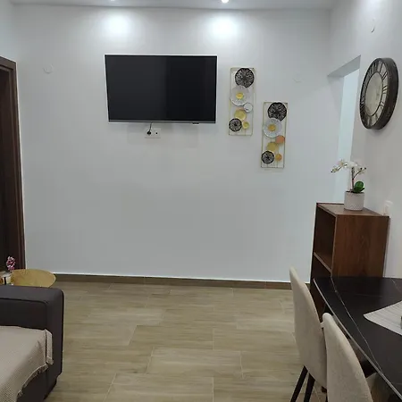 Infinity Nea Moudhania